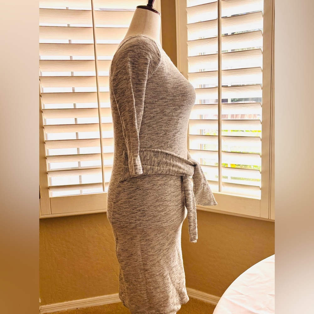 Anthropologie T.La Gray Knee Length Sweater Dress Women’s Size Small Front Tie - Picture 11 of 12